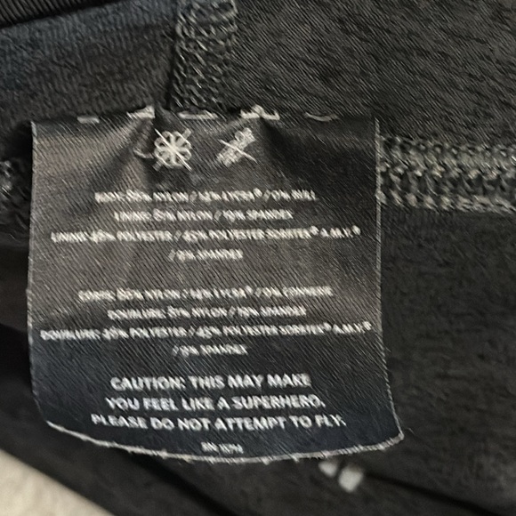 Nobull Women’s High Rise Crop Tights Size S - Picture 6 of 10